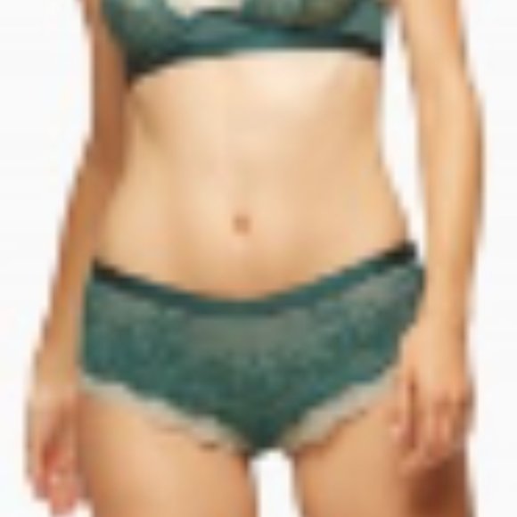 BLUSH Balconette Bra 34B & Boyshort M - Picture 6 of 6